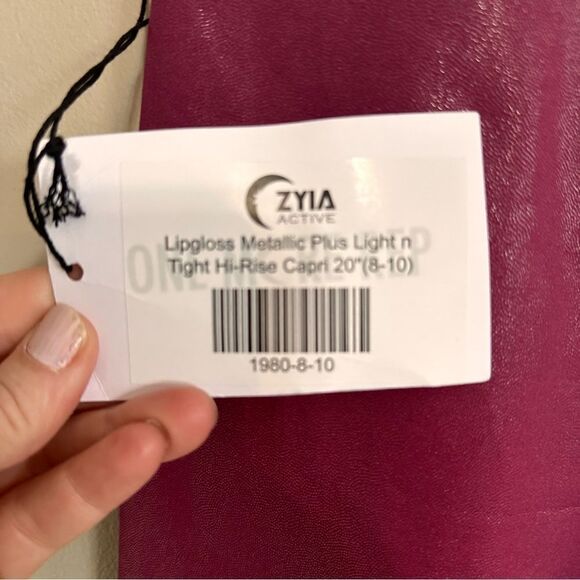 Zyia Lipgloss Metallic Plus Light n Tight Hi-Rise Capri 20" - Picture 6 of 7